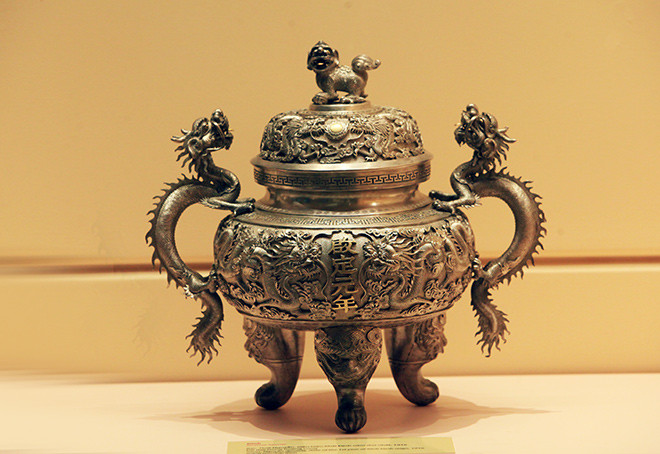 Đỉnh bằng bạc, niên hiệu Khải Định năm thứ nhất (1916)