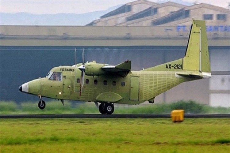 Trong năm ngoái cũng có thông tin Indonesia đang sản xuất những chiếc NC-212i cho Việt Nam, dành cho nhiệm vụ bay tuần tra trên biển. Đây là biến thể nâng cấp từ CN-212-400. nguồn ảnh: Sputnik.