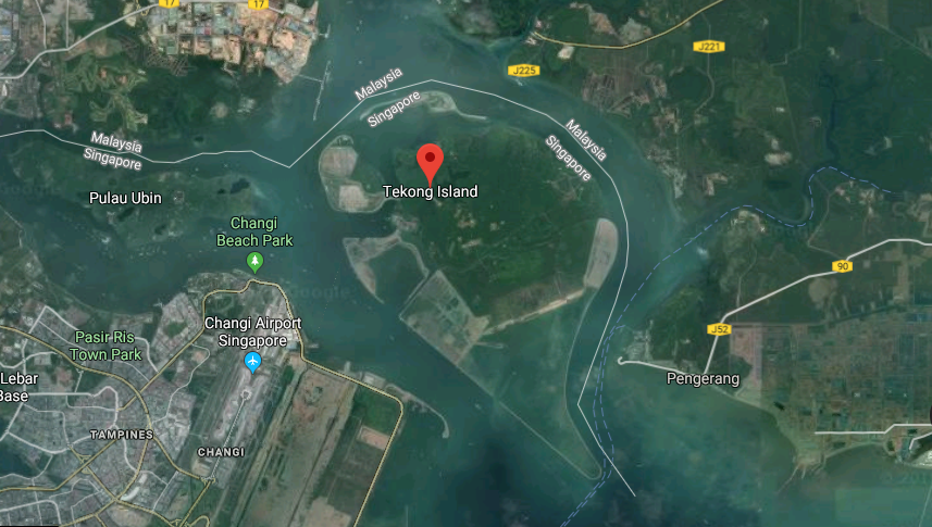 Theo đó đảo Pulau Tekong, cách sân bay quốc tế Changi chỉ khoảng 1,5 km về hướng tây bắc là nơi Quân đội Singapore đặt căn cứ huấn luyện và đào tạo quân sự có quy mô lớn nhất của nước này. Nguồn ảnh: Googlemaps.
