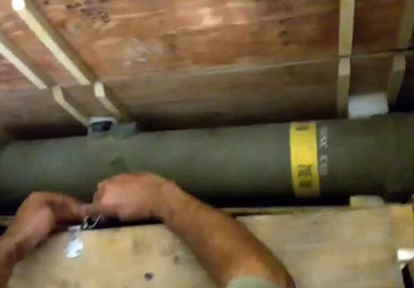 Các hòm chứa đạn tên lửa chống tăng TOW – với số vũ khí này, phiến quân có thể “làm thịt” hầu hết mọi xe tăng – xe bọc thép của Quân đội Syria.