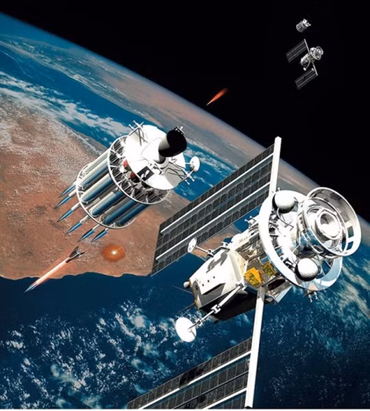 Loại vũ khí đặc biệt này thuộc Dự án Thor Không quân Mỹ đã ấp ủ từ những năm 1950. Ý tưởng để phát triển loại vũ khí đặc biệt này bắt nguồn từ loại bom không chứa thuốc nổ, được làm từ thép đặc thả từ máy bay. Khi được thả từ độ cao hàng ngàn mét, những thanh thép khi chạm đất có khả năng xuyên thủng lớp bê tông dày.