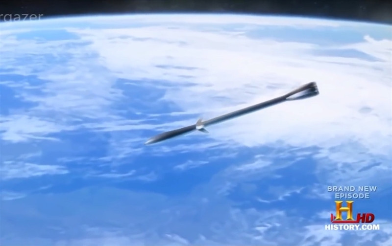 Với vận tốc và động năng như vậy, "Sự trừng phạt từ Chúa" sẽ xuyên qua hàng trăm mét trong lòng đất và phá hủy bất kỳ boongke kiên cố hay các cơ sở ngầm bí mật nào. Sức công phá của nó tương đương một quả bom nguyên tử xuyên mặt đất nhưng không gây ra bụi phóng xạ. Vũ khí này có thể phá hủy hoàn toàn mục tiêu trong vòng 15 phút.