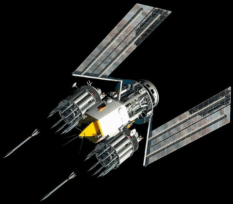 Dự án Thor được phát triển theo ý tưởng này nhưng thay vì thả hàng trăm thanh thép nhỏ từ độ cao hàng nghìn mét, quân đội Mỹ lên ý tưởng sử dụng những thanh kim loại siêu cứng lớn gắn trên vệ tinh, sau đó thả chúng từ khoảng cách hàng nghìn km trên quỹ đạo Trái Đất xuống mục tiêu.