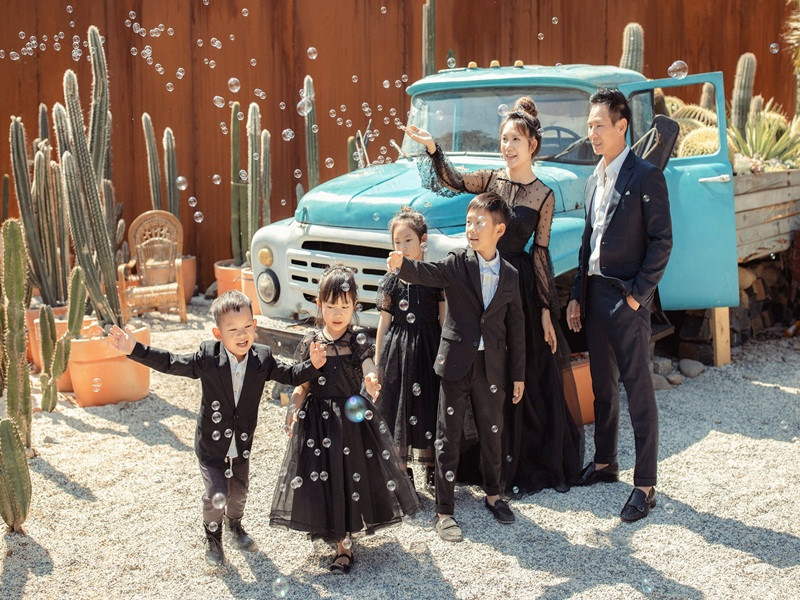 Lý Hải - Minh Hà hiện tại được xem là cặp đôi kiểu mẫu của làng giải trí Việt.