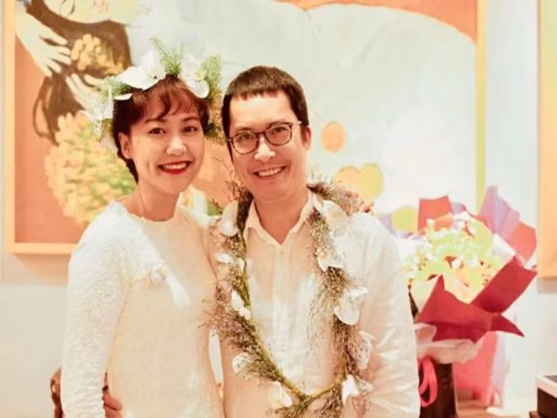 Hồng Ánh và Thanh Sơn đến nay vẫn chưa có con chung. Nữ diễn viên cho biết, nhiều năm trước, cô có lúc nghĩ nên cố gắng có con nhưng bây giờ ngoài 40, Hồng Ánh không nghĩ đến chuyện này nữa.