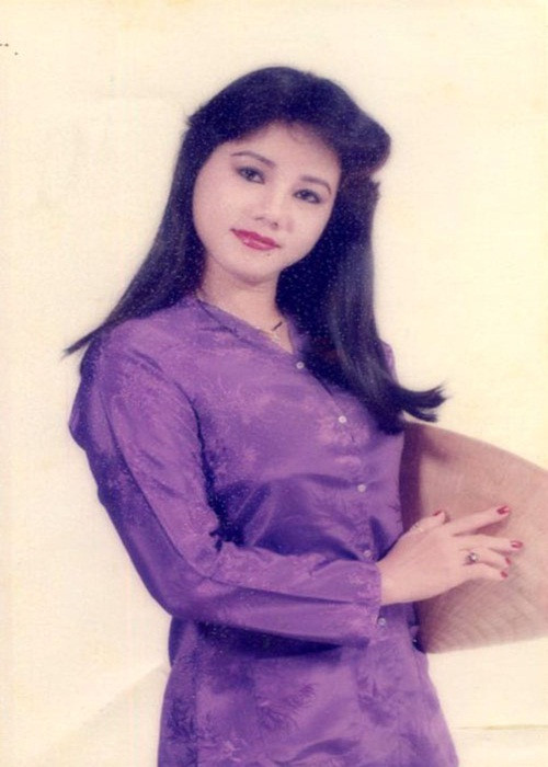 Chân dung “nữ hoàng nhạc rock” Ngọc Ánh mang cả xâu vàng đi diễn Chan dung “nu hoang nhac rock” Ngoc Anh mang ca xau vang di dien