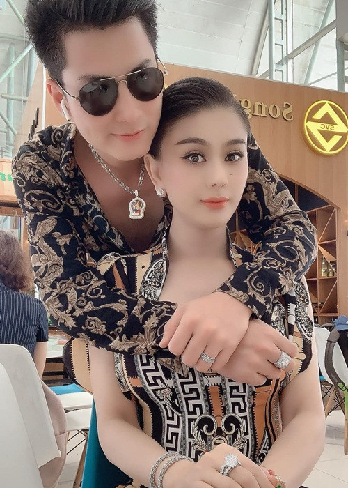 Tái hợp, Lâm Khánh Chi được chồng trẻ ngày càng chiều chuộng.