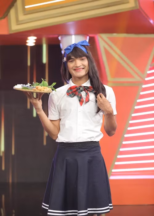 Mạc Văn Khoa không dao kéo cũng bởi bố mẹ của anh không đồng ý.