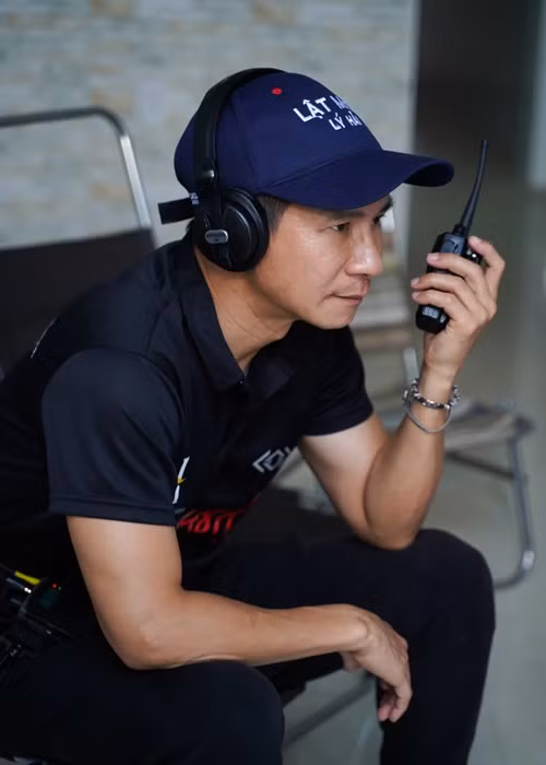 Phim hoãn chiếu 2 lần nhưng Lý Hải động viên bản thân may mắn phim chưa ra rạp vào dịp Tết nên có thể cứu vãn sau khi dịch được kiểm soát trong khi nếu đã ra rạp, thiệt hại sẽ lớn hơn nhiều.