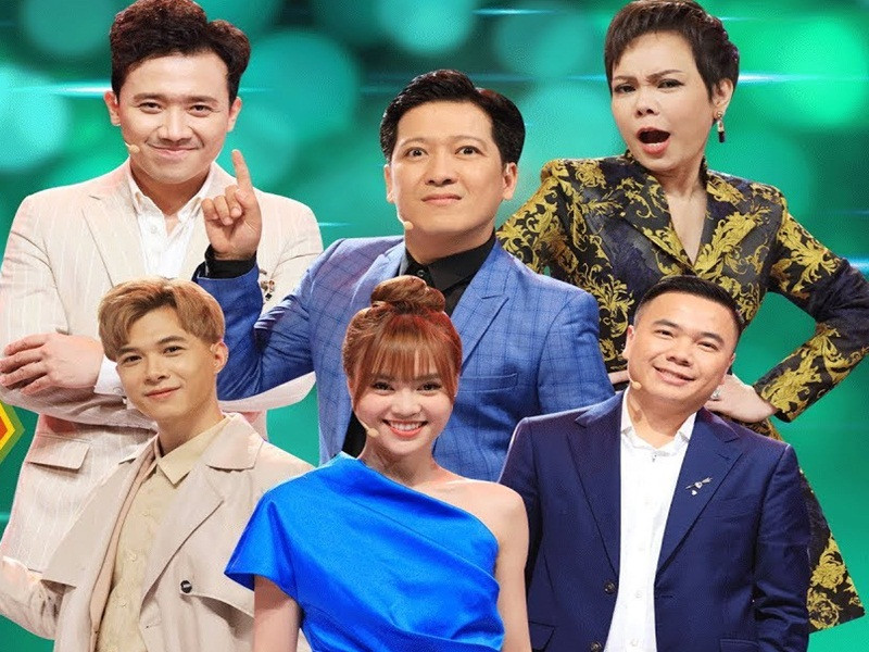 Khi dự án "Bố già" của Trấn Thành ra mắt, Nhất Trung liên tục đăng status ủng hộ. Về phía Trấn Thành, anh tỏ ra buồn khi dự án "1990" của Nhất Trung phải dời lịch chiếu.