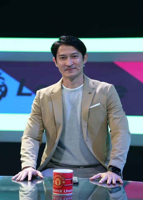 Bước sang tuổi 40, Huy Khánh vẫn phong độ.