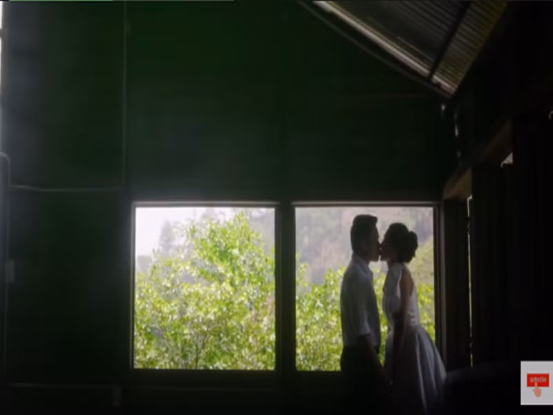 Hồ Bích Trâm vẫn giữ kín chân dung lẫn danh tính chồng sắp cưới. Ảnh: Yan