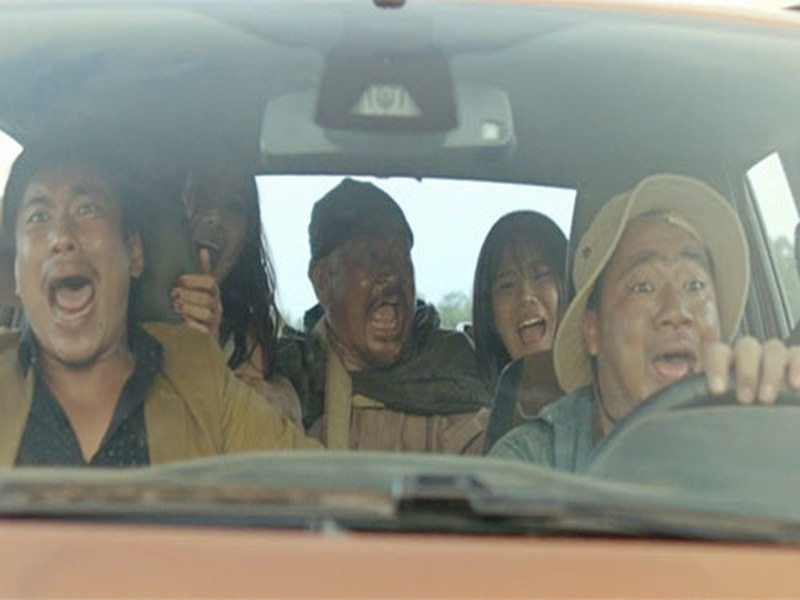 Sau “Bỗng dưng muốn khóc”, Hiếu Hiền góp mặt trong loạt phim “Vừa đi vừa khóc”, “Hello cô Ba”, “Yêu anh! Em dám không”, “Ngôi nhà hạnh phúc”, “Lộc phát”, “Bảo mẫu siêu quậy", "Lửa Phật", "Kiều”. Đa phần các vai diễn của anh thuộc tuyến phụ và đầy hài hước, tưng tửng.