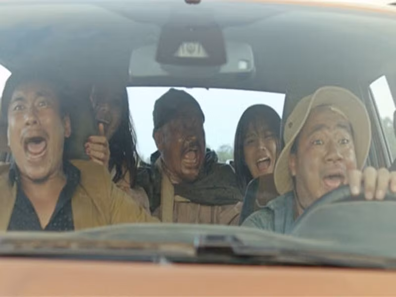 Sau “Bỗng dưng muốn khóc”, Hiếu Hiền góp mặt trong loạt phim “Vừa đi vừa khóc”, “Hello cô Ba”, “Yêu anh! Em dám không”, “Ngôi nhà hạnh phúc”, “Lộc phát”, “Bảo mẫu siêu quậy", "Lửa Phật", "Kiều”. Đa phần các vai diễn của anh thuộc tuyến phụ và đầy hài hước, tưng tửng.