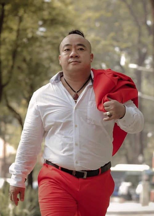 Sau nhiều năm hoạt động nghệ thuật, Hiếu Hiền có chỗ đứng nhất định song chưa thuộc hàng ngôi sao.