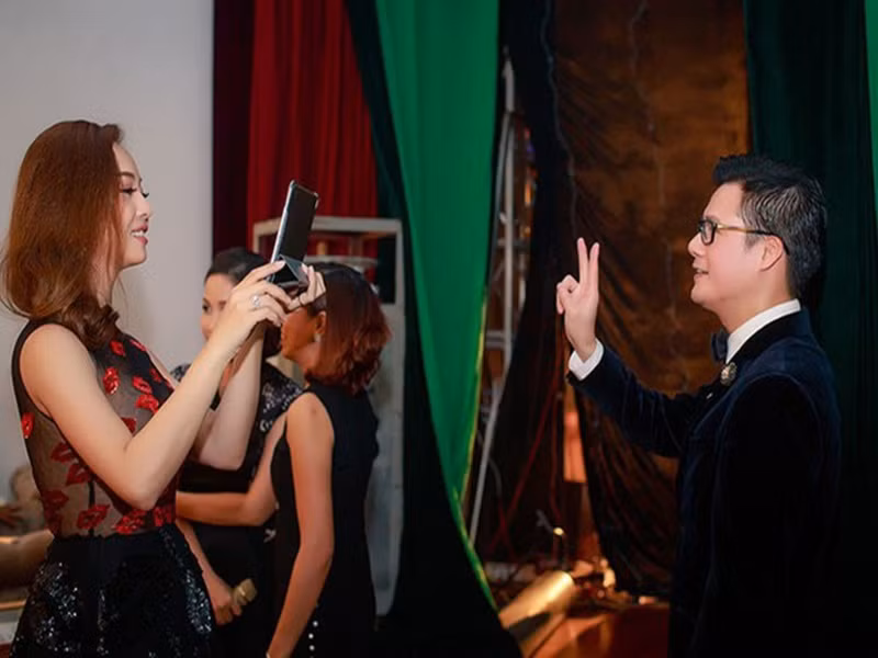 Jennifer Phạm và chồng cũ thường xuyên liên lạc để chia sẻ mọi chuyện của con trai chung từ chuyện con thích gì đến con sẽ học thêm môn gì.