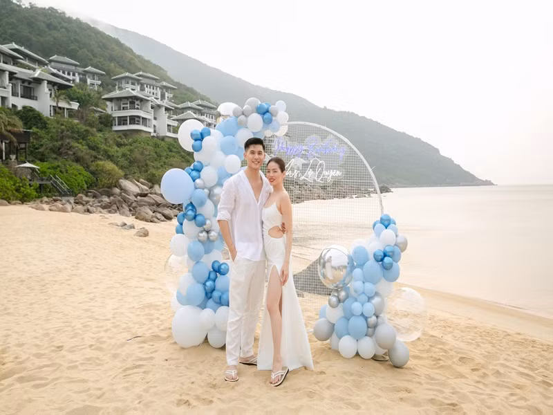 Một người bạn của Lệ Quyên cho biết, Lâm Bảo Châu lo lắng cho chuyện tổ chức sinh nhật.