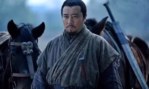 Luu Bi chung minh, dan ong biet khoc, van menh khong toi