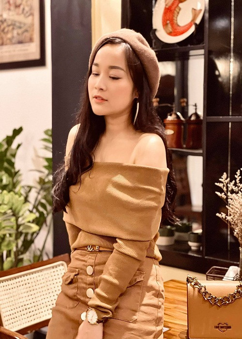 Minh Hương từng chia sẻ, diễn xuất vẫn là niềm đam mê của cô nên cô sẽ nhận lời tham gia đóng phim nếu có vai diễn phù hợp.