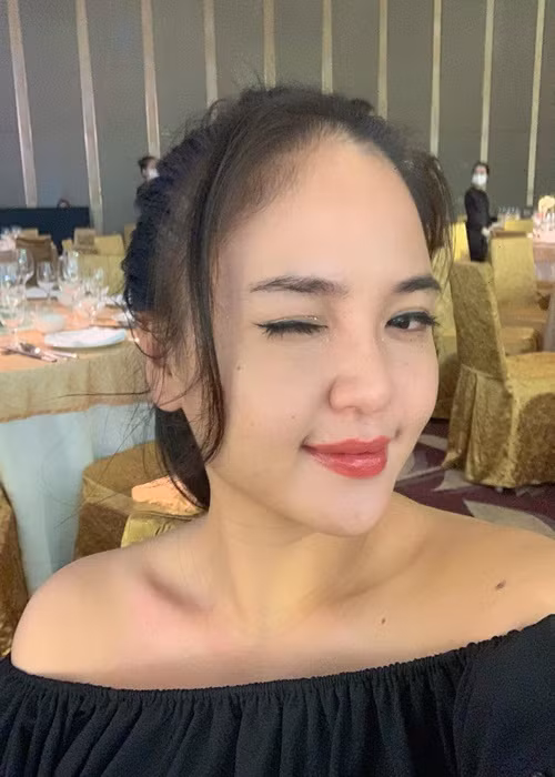 Khi chưa sinh con, Lam Trang sở hữu vóc dáng mảnh mai, cân nặng không vượt quá 46 kg. Thế nhưng, sau 1 lần sinh nở, cơ thể của cô thay đổi nhiều. Lam Trang cho rằng, làm nghệ thuật mà không giữ được vóc dáng thon gọn là sự thiệt thòi.