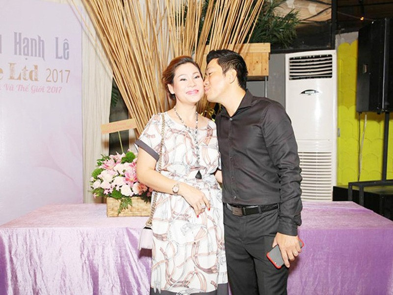 Năm 2016, Kinh Quốc thừa nhận chuyện tái hôn. Cả hai có một cô con gái chung. Ảnh: PLO