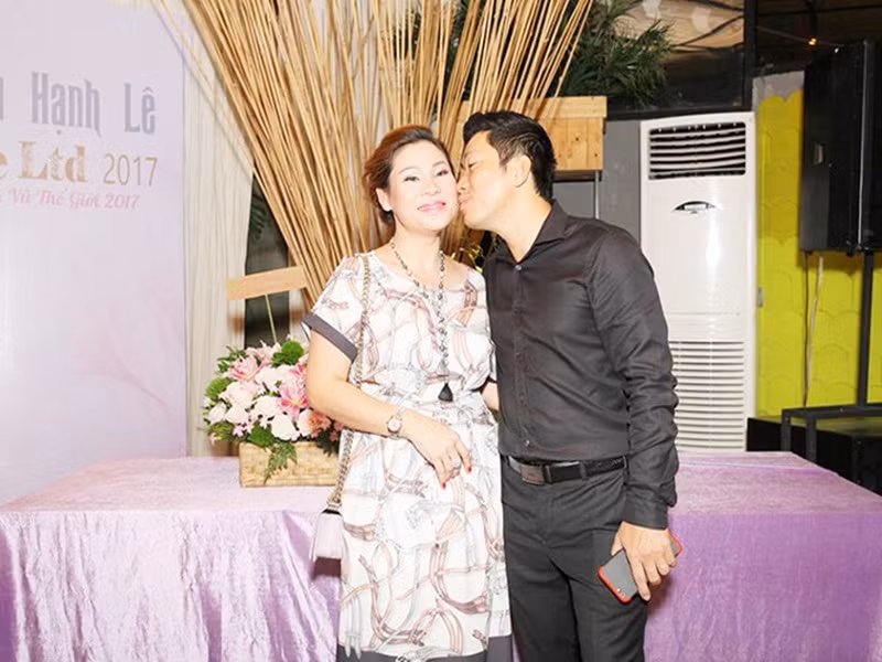 Năm 2016, Kinh Quốc thừa nhận chuyện tái hôn. Cả hai có một cô con gái chung. Ảnh: PLO