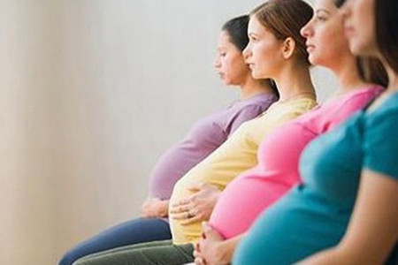 Ngoài ra, theo một nghiên cứu mới đây của các nhà khoa học Australia. Những phụ nữ béo phì khi mang thai có thể gây ra các vấn đề về khả năng sinh sản cho các con gái của họ, theo các nhà nghiên cứu Úc. Một nhóm các nhà nghiên cứu từ Trường ĐH Adelaide (Úc) nhận thấy các bé gái có mẹ bị béo phì thường gặp các vấn đề bất thường về kinh nguyệt khi trở thành phụ nữ đích thực.