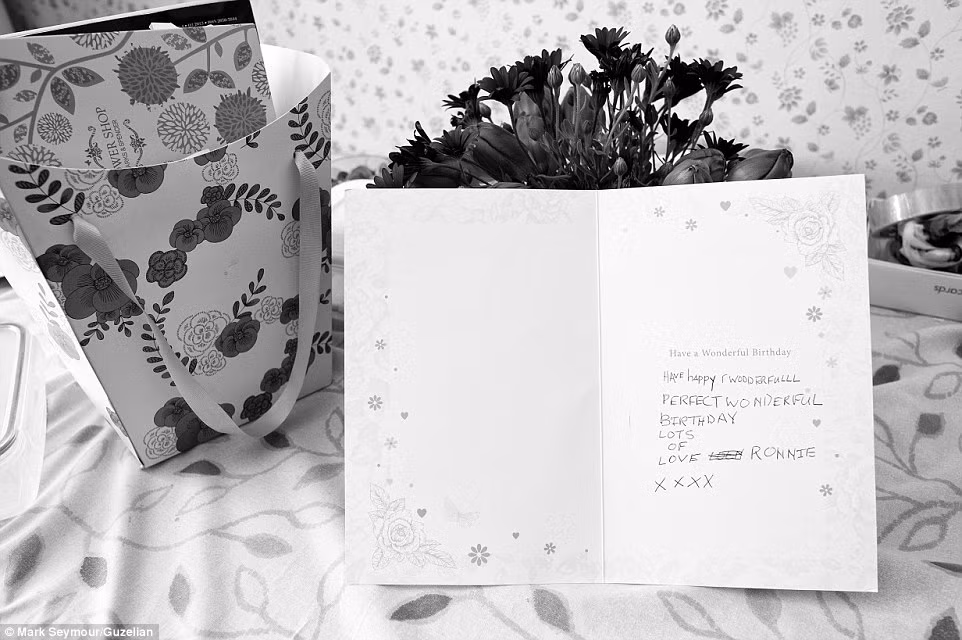 Tháng 2/2014, tấm thiệp cảm động của người vợ dành cho ông Ronnie.