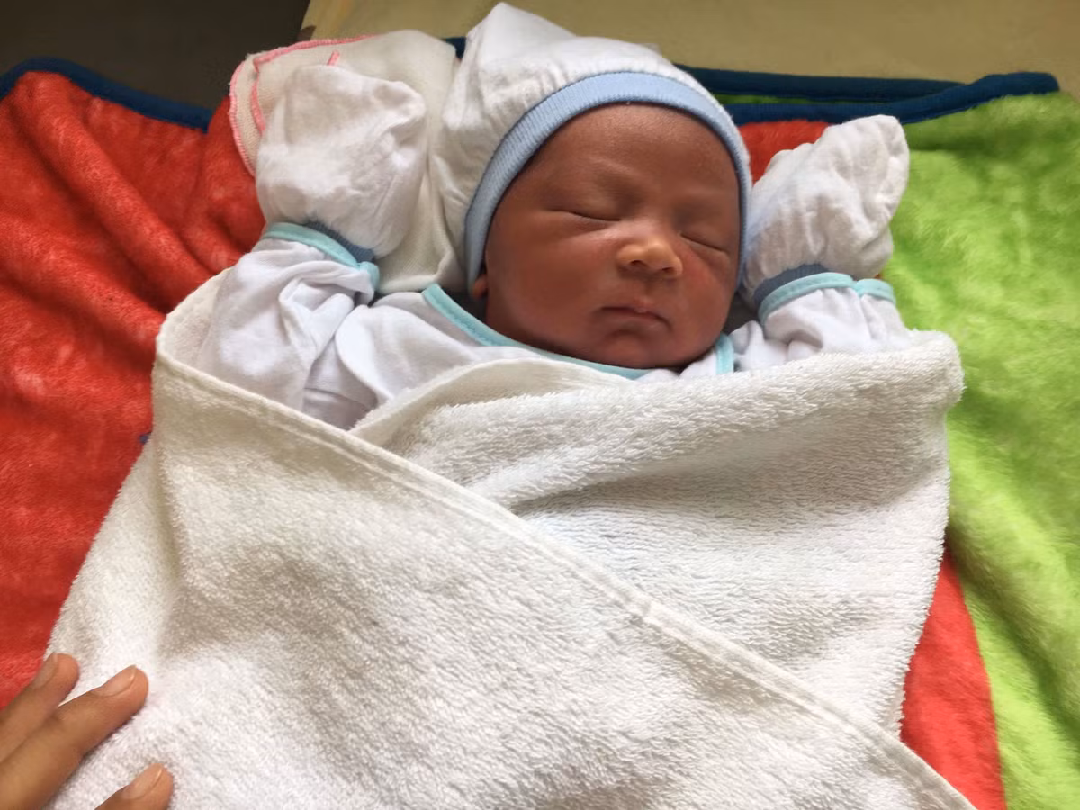 Dang dao dem, mat via vi tieng khoc la va su that bang hoang