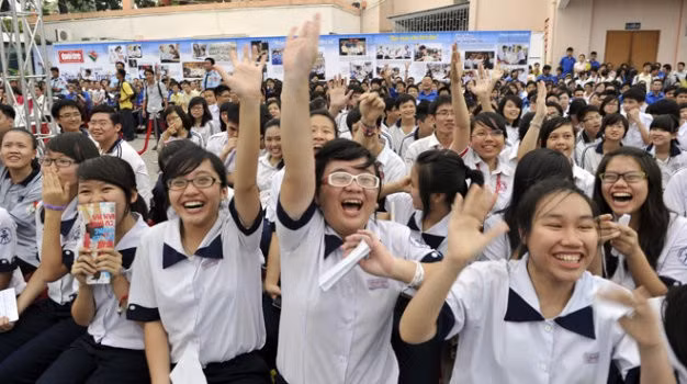 Học sinh Trường chuyên Trần Đại Nghĩa. Ảnh: Tuổi Trẻ.