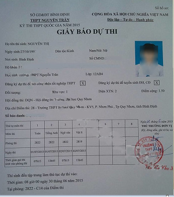 Có sai sót về họ, tên đệm, tên, ngày, tháng, năm sinh, đối tượng ưu tiên, khu vực ưu tiên, phải báo cáo ngay cho cán bộ của hội đồng thi để xử lý kịp thời. Trường hợp bị mất chứng minh nhân dân hoặc các giấy tờ cần thiết khác, phải báo cáo ngay cho trưởng điểm thi để xem xét, xử lý.