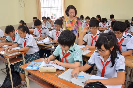 Khốc liệt kỳ thi vào lớp 10 công lập Khoc liet ky thi vao lop 10 cong lap