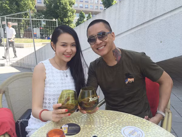 Tuấn Hưng đầu húi cua được khen nam tính, trẻ trung.