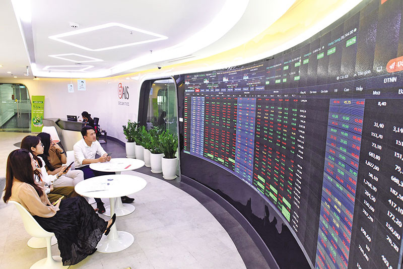 VN-Index thường hưng phấn khi NHNN giảm lãi suất? VN-Index thuong hung phan khi NHNN giam lai suat?