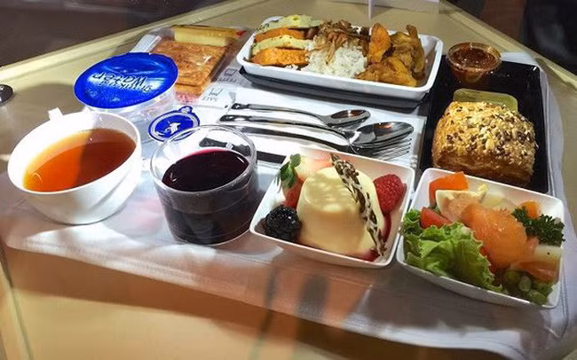 Suat an Hang khong Noi Bai lo 52 ty dong ca nam 2020 do COVID-19