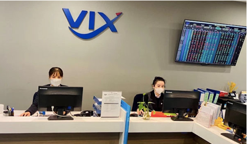 Tu doanh thang lon, Chung khoan VIX bao lai ky luc