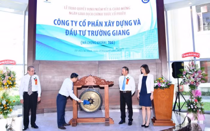 TGG tang tran 10 phien lien tiep, ban lanh dao noi gi?