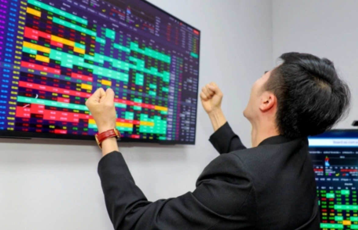 Chung khoan ngay 24/2: Co phieu nao duoc khuyen nghi?