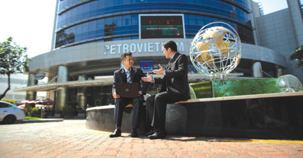 Chủ tịch Petrosetco muốn mua 3 triệu cổ phiếu PET khi thị giá lao dốc 29% Chu tich Petrosetco muon mua 3 trieu co phieu PET khi thi gia lao doc 29%