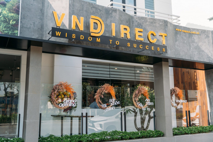 VNDirect noi gi ve tin don trai phieu lien quan den Trung Nam
