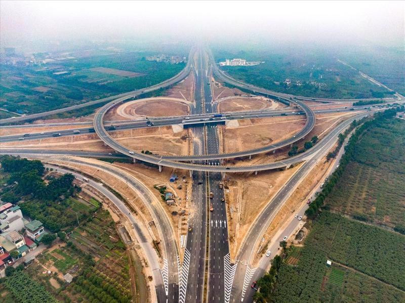 Ky vong giai ngan tang, co phieu nhom dau tu cong co tuoi sang?