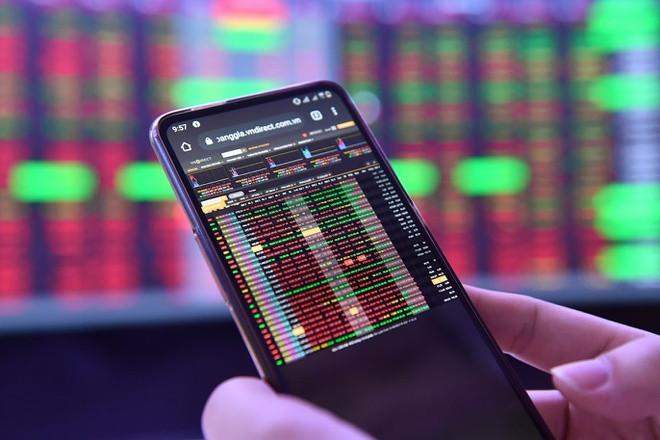 Chứng khoán ngày 13/4: Cổ phiếu nào nên chú ý? Chung khoan ngay 13/4: Co phieu nao nen chu y?