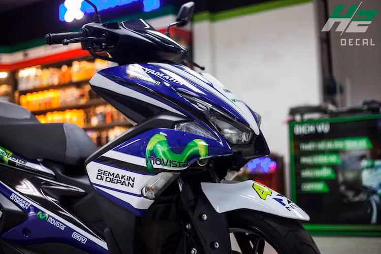 Dù hiện Yamaha chưa công bố chi tiết, nhưng nhiều khả năng động cơ của NVX sẽ có nền tảng chung với NM-X hiện tại. Nếu như dự đoán này chính xác, NVX sẽ có công suất tối đa của động cơ tương đương với NM-X là 14,88 mã lực và mô-men xoắn 14,4 Nm.