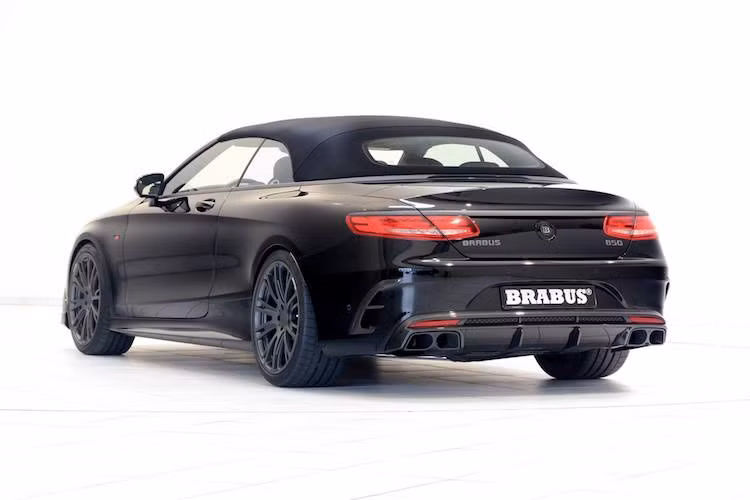 Dù cực kỳ mạnh mẽ nhưng hãng độ Brabus vẫn rất tự tin vào độ bền của 850 6.0 Biturbo Cabrio khi đã kèm theo xe chế độ bảo hành 3 năm/100.000 km. Hãng có thể độ lại một chiếc S63 AMG Cabriolet do khách hàng cung cấp hoặc tạo ra một chiếc xe mới hoàn toàn.