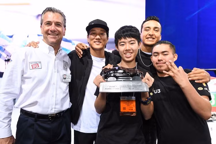 Trong quá trình độ xe, cha của một em học sinh đã qua đời, tuy nhiên em này đã "vượt qua nỗi đau" để có thể cùng Sung Kang và những người bạn hoàn thành dự án Underdog. Sau khi chiếc xe được bán đấu giá, cả 3 học sinh đã tham gia vào dự án không chỉ có thêm kiến thức kỹ thuật, mà còn được hỗ trợ học phí khi vào đại học.