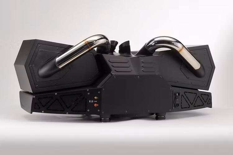 Về thông số kỹ thuật, bộ loa ESAVOX Lamborghini của iXOOST có công suất lên tới 800 watt, hỗ trợ bộ giải mã âm thanh DSP 24 bit ADC / DAC, đầu vào Analog, kết nối Bluetooth 4.0 và được tích hợp sẵn công nghệ âm thanh vòm ảo Dolby Surround 6.1.