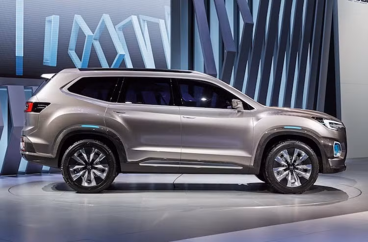 Các kích thước dài x rộng x cao của Viziv-7 lần lượt là 5,2 - 2 và 1,8 mm. Nếu so với đối thủ mới nhất là Atlas, chiếc xe ý tưởng của Subaru lớn hơn về mọi kích thước, trong khi trục cơ sở của xe dài 3 m - gần như tương đương Atlas. So với chiếc Outback - mẫu xe lớn nhất của Subaru hiện tại, Viziv-7 có trục cơ sở dài hơn tới 38 cm.