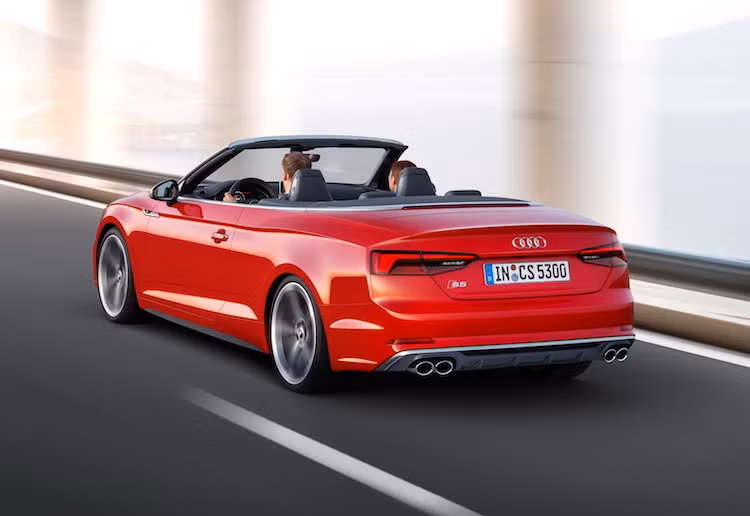 Tại triển lãm Los Angeles sắp diễn ra ở Mỹ, Audi sẽ lần đầu tiên trưng bày A5 Cabriolet thế hệ mới và bắt đầu bán ra chiếc xe từ năm 2017.
