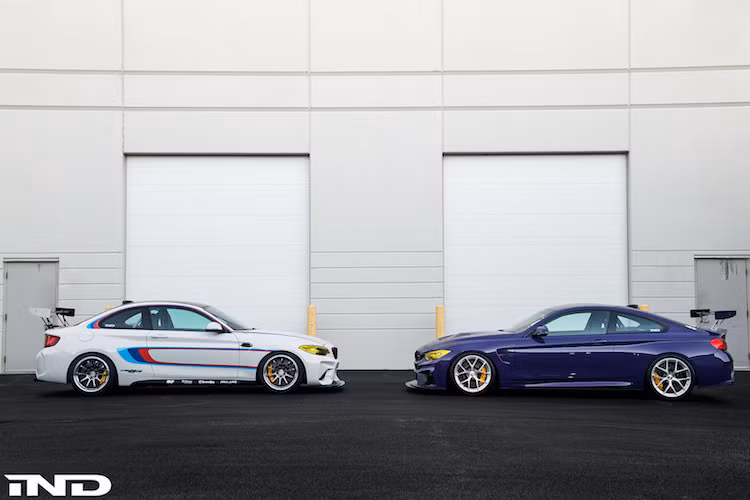 Được thành lập cách đây 10 năm, kể từ đó tới nay IND đã trở thành một trong những hãng độ và sản xuất "đồ chơi" nổi tiếng cho xe BMW. Để kỷ niệm 10 năm và "đón đầu" triển lãm xe độ SEMA sắp diễn ra, hãng độ này đã tạo ra một cặp đôi M2 - M4 với nhiều chi tiết độ độc đáo.