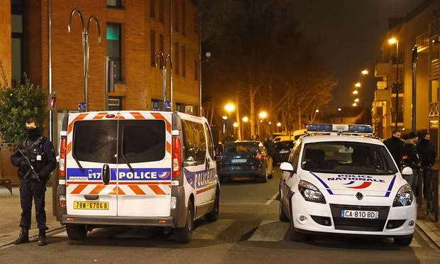 Phap chan dung am muu tan cong khung bo o Paris